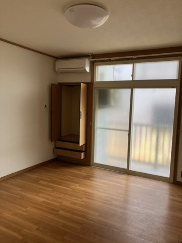 八甲ハイツの居間・リビング