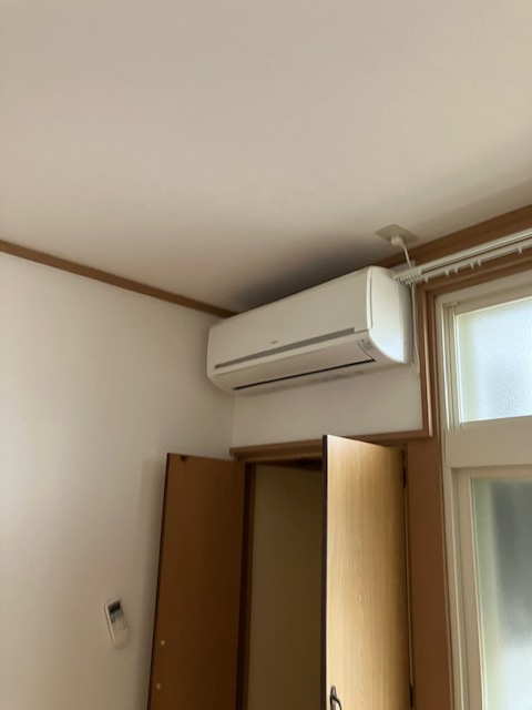 八甲ハイツの設備|冷房用エアコン