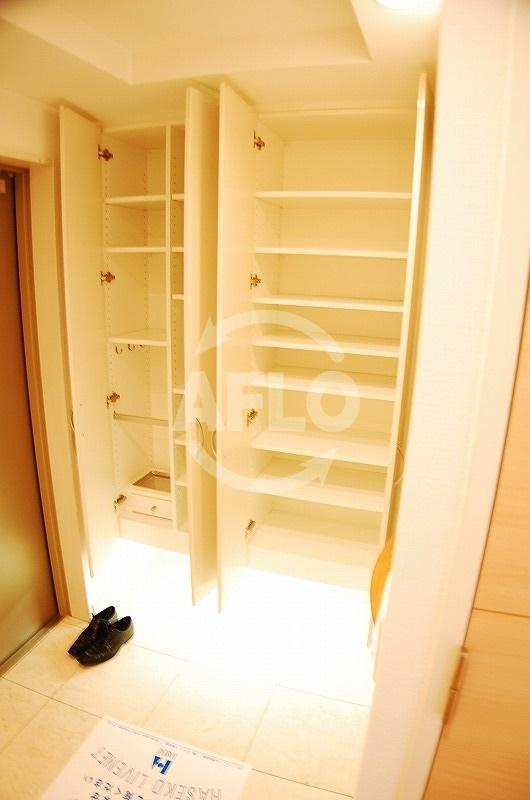 ラ・ヴィータ日本橋の玄関|ラ・ヴィータ日本橋　玄関