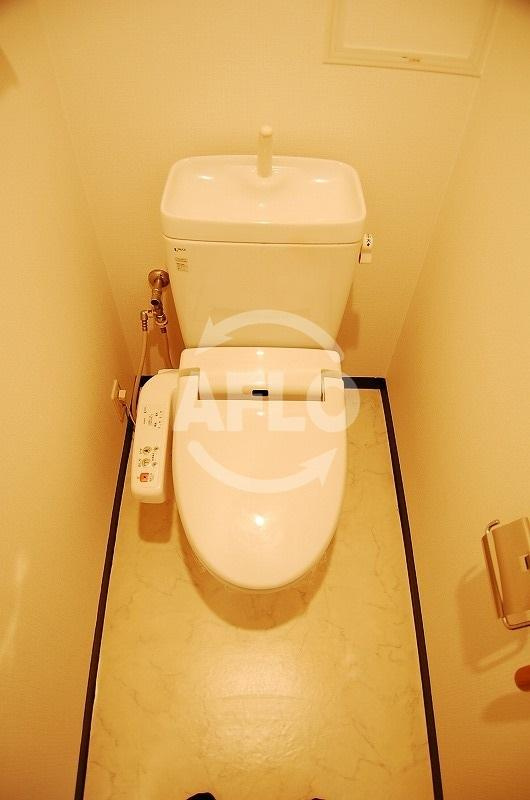 ラ・ヴィータ日本橋のトイレ|ラ・ヴィータ日本橋　温水洗浄便座