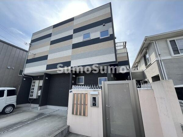 パルフラッツ王居殿