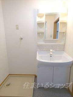 広島市安佐北区深川６丁目の賃貸マンションの洗面所