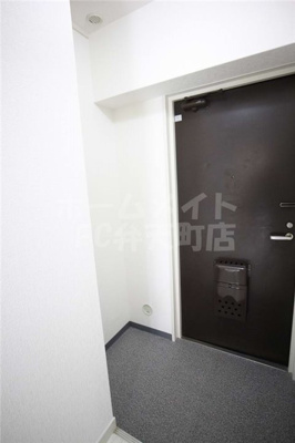 【玄関】 | サンファミリー港晴 | 明るい玄関です