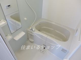 広島市安佐北区上深川町のアパートの浴室|追い焚き・浴室暖房乾燥機あり