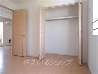 広島市安佐北区亀山７丁目のアパートの収納|クローゼット