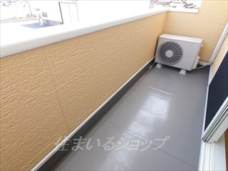 広島市安佐北区亀山７丁目のアパートのバルコニー