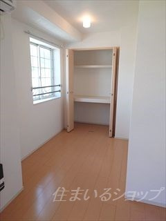 広島市安佐北区亀山７丁目のアパートの収納