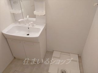 広島市安佐北区亀山７丁目のアパートの洗面所|シャンプードレッサー