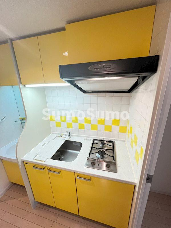 プレサンス三宮東アルバーナのキッチン