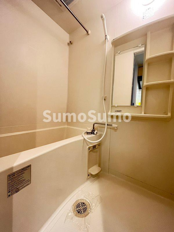 プレサンス三宮東アルバーナの浴室