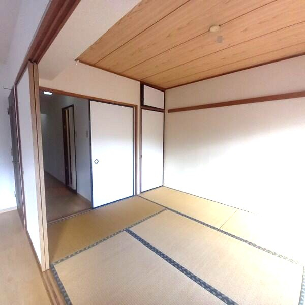 ヴァンテアン西山の寝室