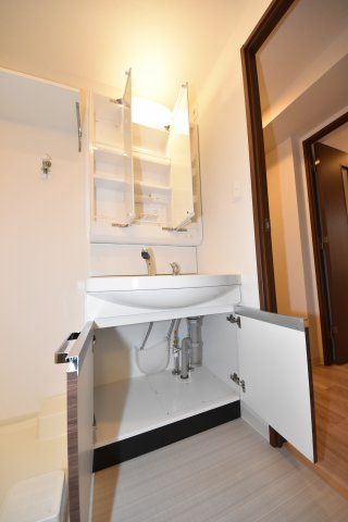 プレサンス阿波座駅前