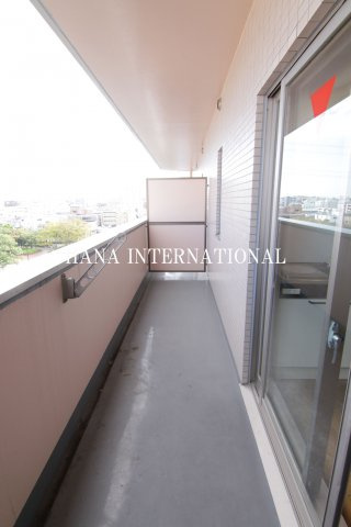 ジャネットビルのバルコニー