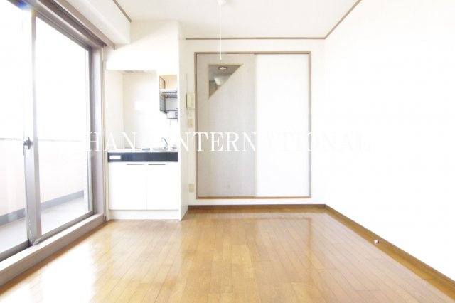 ジャネットビルの居間・リビング