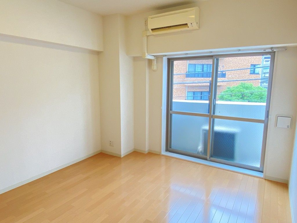 ル・フェニックスの居間・リビング