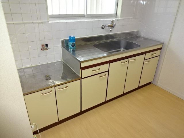 フィールド裕B棟のキッチン|参考写真です。現況優先。