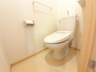 【トイレ】 | スール　サントゥアーリオ | 清潔感のあるトイレです