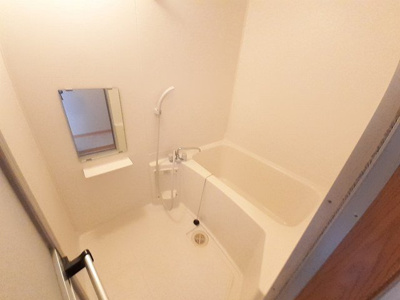 【浴室】 | ヴァンヴェールＡ | 日々の疲れを癒すお風呂付です