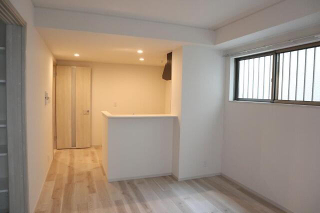 グランデールリーリエの居間・リビング