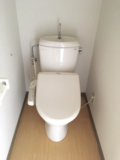 サンローゼ赤坂のトイレ|落ち着いたトイレです