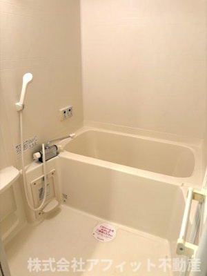 【浴室】 | レジデンスＭＮ | 追い焚き機能付き