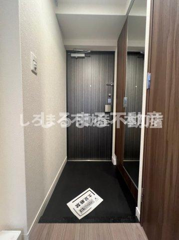 プレサンス立売堀ベルヴィルの玄関