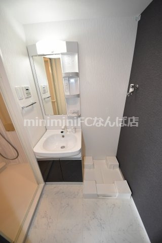 エスレジデンス西長堀の洗面所