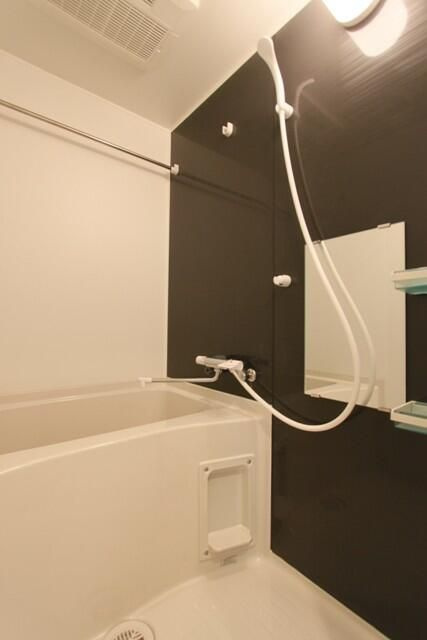 ＡＺＥＳＴ西川口の浴室