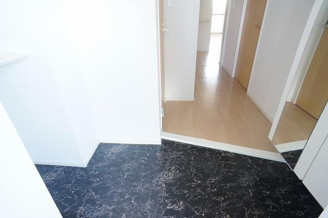 カシリ・エスポワールの玄関