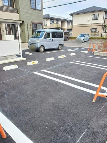 ベラ・ローザの駐車場