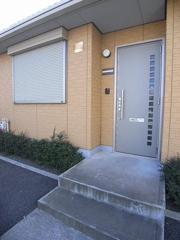 ウイングタウンの玄関