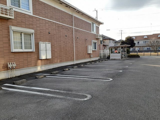 ポニーヒルズ　Ｂの駐車場