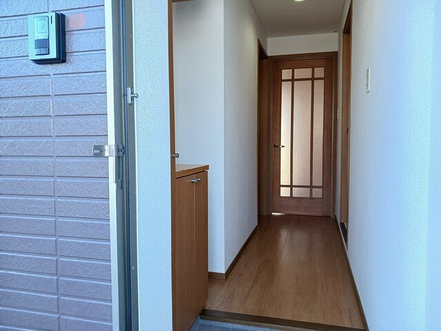 東ハイツ３の玄関