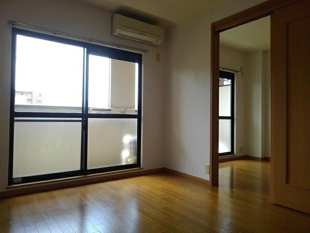 エトワール城東の居間・リビング