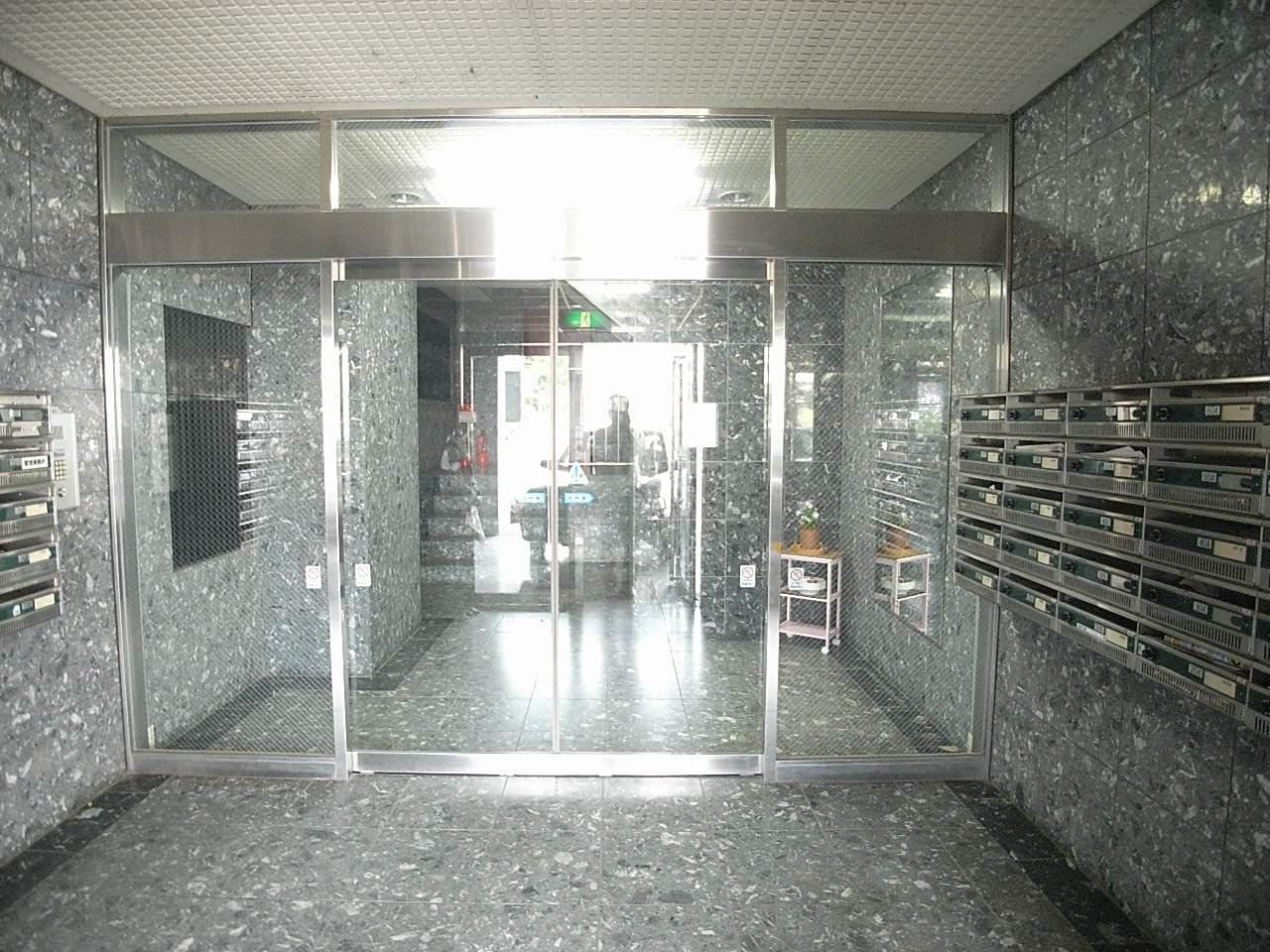 協栄マンションOYAMAのエントランス|エントランス