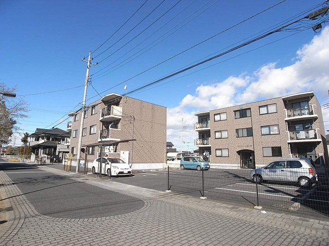 マロンフィールド美しが丘の駐車場