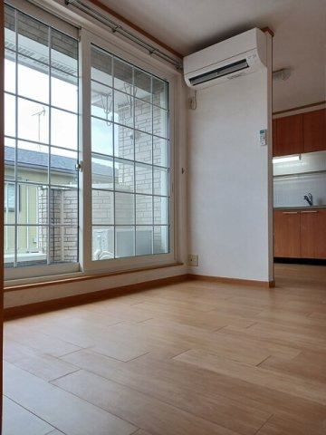 サニーフォレストの居間・リビング