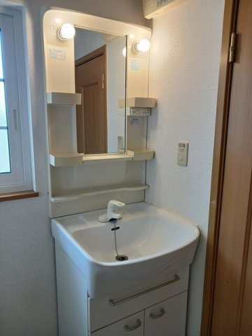 サニーフォレストの洗面所