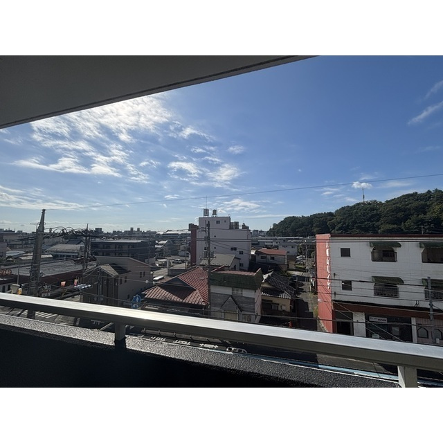 ヴァンデュール上大曽　旧前橋マンションの居間・リビング