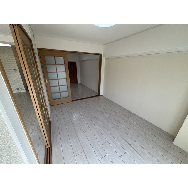 ヴァンデュール上大曽　旧前橋マンションの居間・リビング