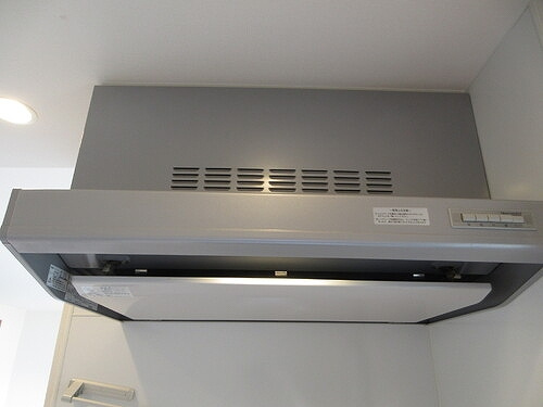 サーパスシティ桜通りパークウイングのキッチン|レンジフード（内装後）