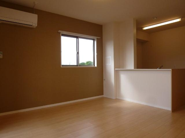 鹿沼市緑町２丁目のアパートの居間・リビング|リビング