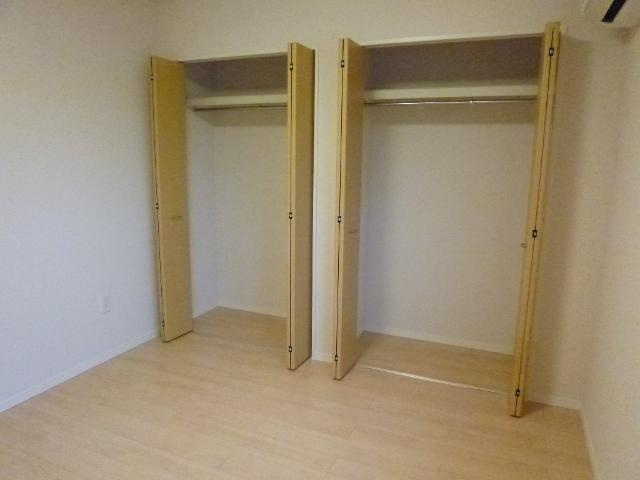 鹿沼市緑町２丁目のアパートの収納|クローゼット（北側洋室）