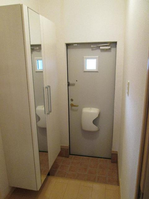 サンウエストの玄関