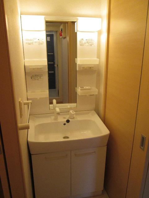 サンウエストの洗面所