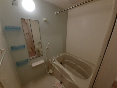 【浴室】 | アベリア高倉 | きれいなお風呂です