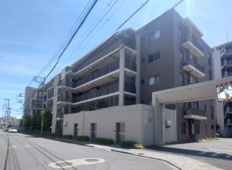 ルネ　ファンタグラーレ府中是政の外観