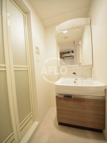 プレサンス立売堀パークシティの洗面所|プレサンス立売堀パークシティ　洗面脱衣所（階数で色の違いあり）