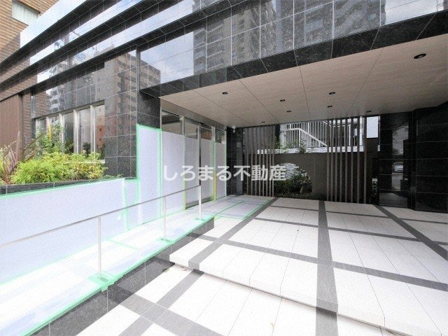 La Douceur玉造（旧ミラージュパレス玉造デフィ）のエントランス