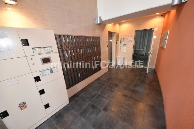 サムティ難波グレイスのエントランス